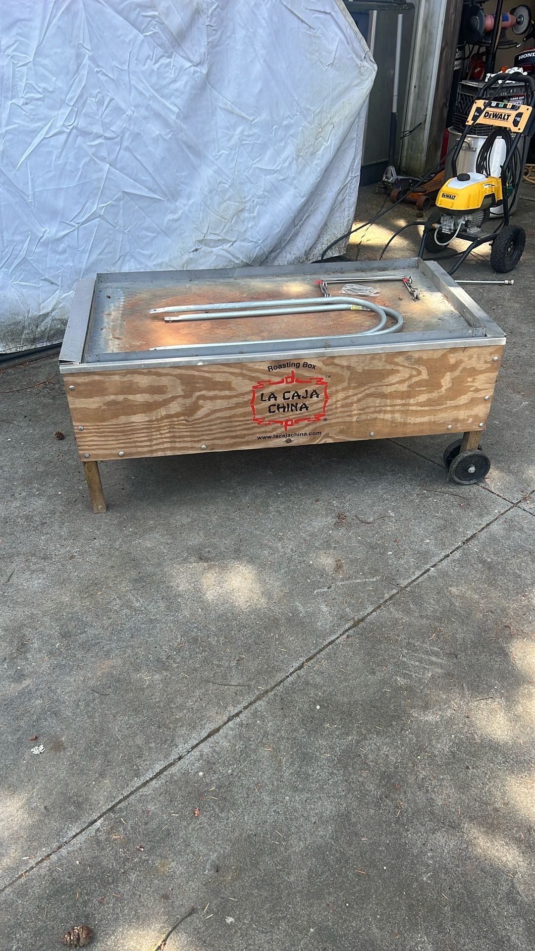 La Caja China Roasting Box Bbq