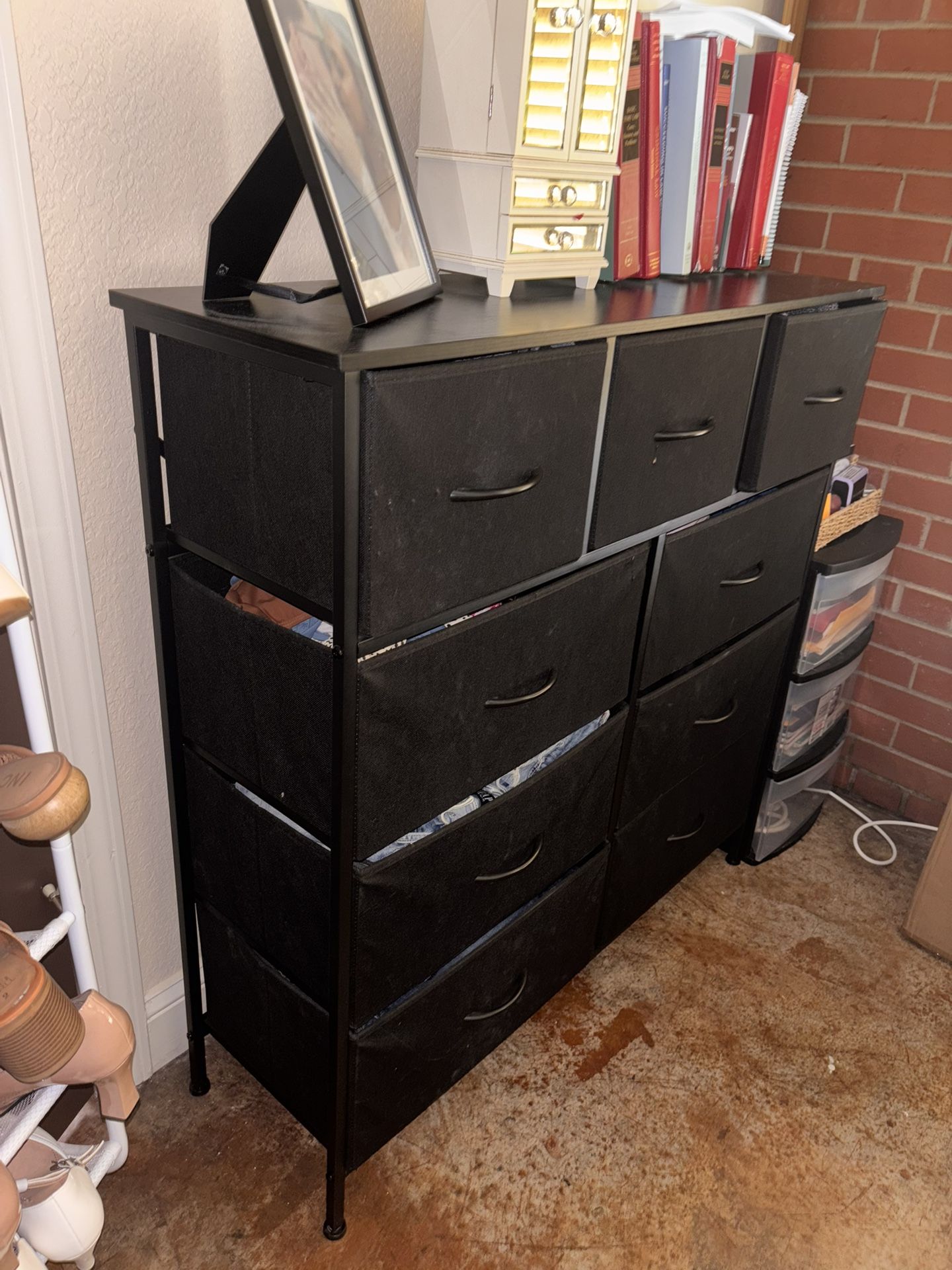 9 Cloth Drawer Dresser
