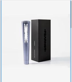 LE SSERAFIM Light Stick with Box