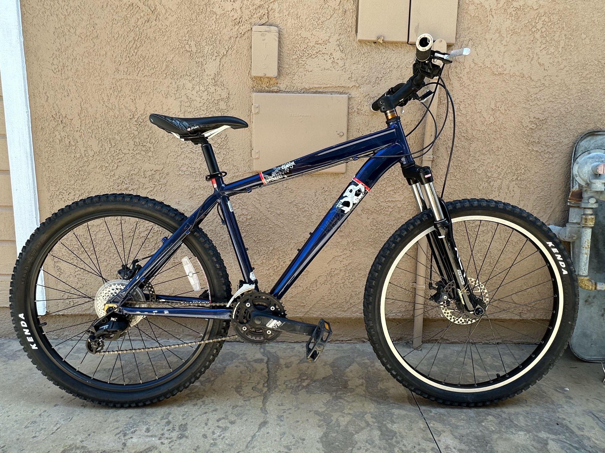 Diamondback Topanga Mountain Bike 21 Speed Sram New Tires Disc Brakes Aluminum Super Lightweight Frame Ready To Ride