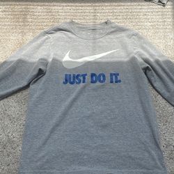 Nike Shirt Youth Medium