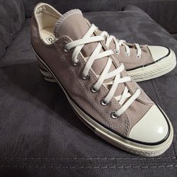Converse Size 8