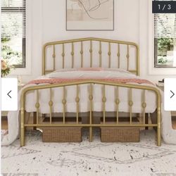 Full-Size Middle Bed Frame Gold New