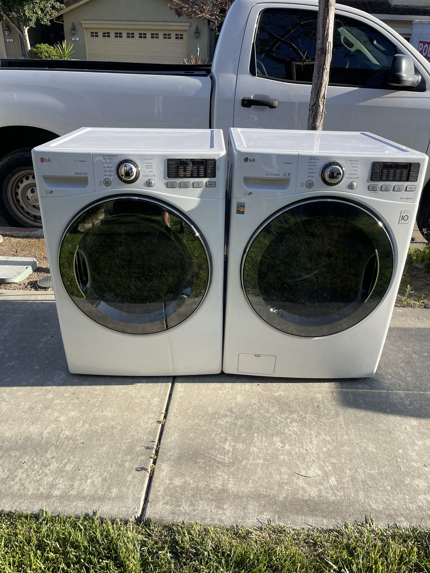 LG Washer/Dryer (Gas Dryer + Stackable) 