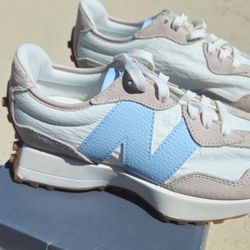 New Balance Women's  327 sneaker