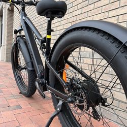 900/750 Watt Electric Fat Tire Mountain Bike (26x4.0), 30mph, 40 Mile Distance-Red Or Black