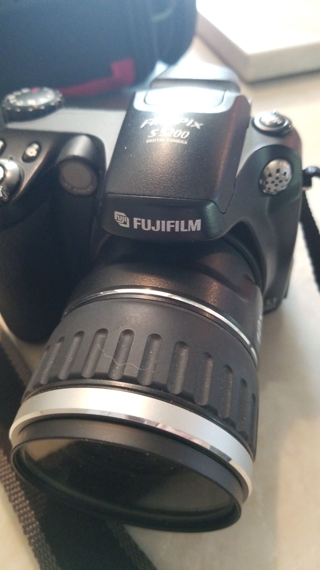 Fujifilm FinePix s5200