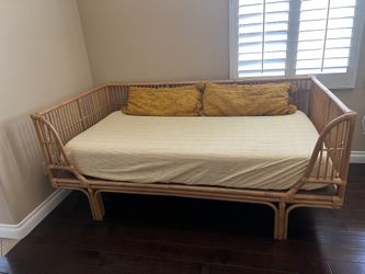 Wicker Rattan Day Bed