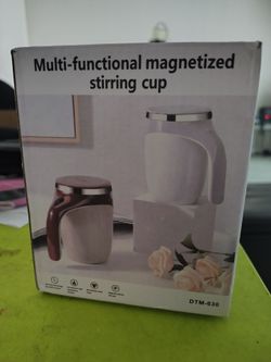 Self stirring cup