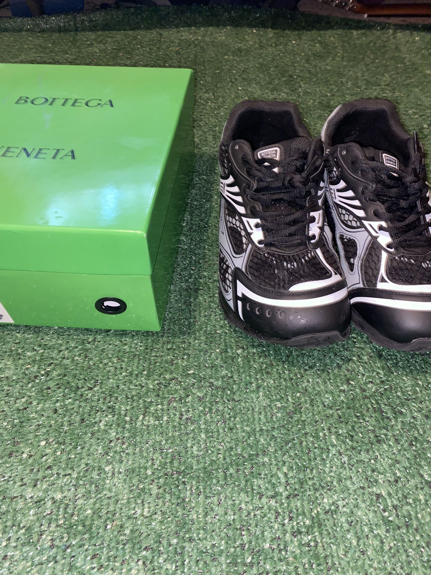 Bottega Venetas