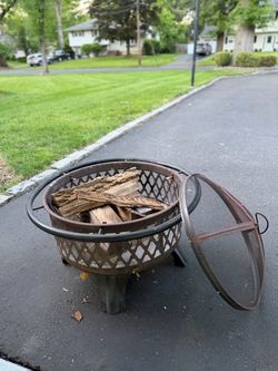 Outdoor Patio Bonfire Pit