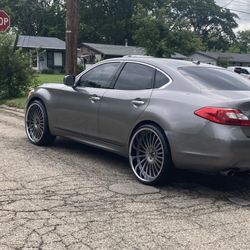 2013 Infiniti M37