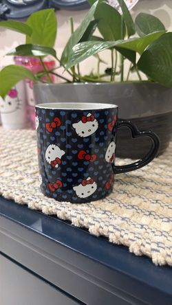 Hello kitty cup