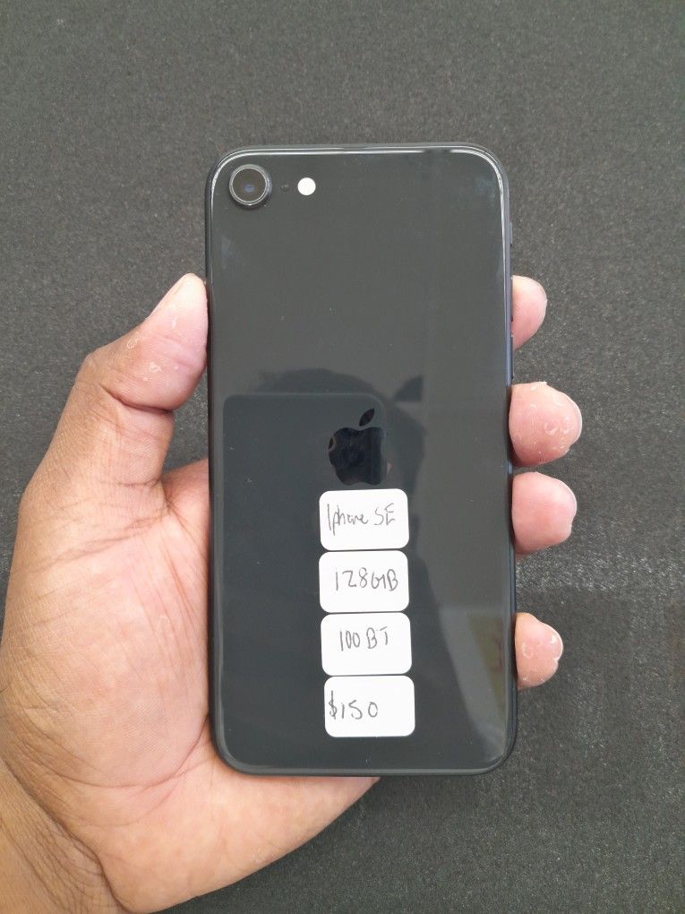 iPhone SE | 128 GB | FACTORY UNLOCKED