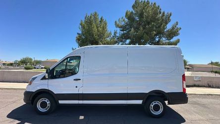 2021 Ford Transit 250 Cargo Van