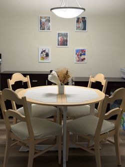 Round IKEA Dining Table + 4 Chairs