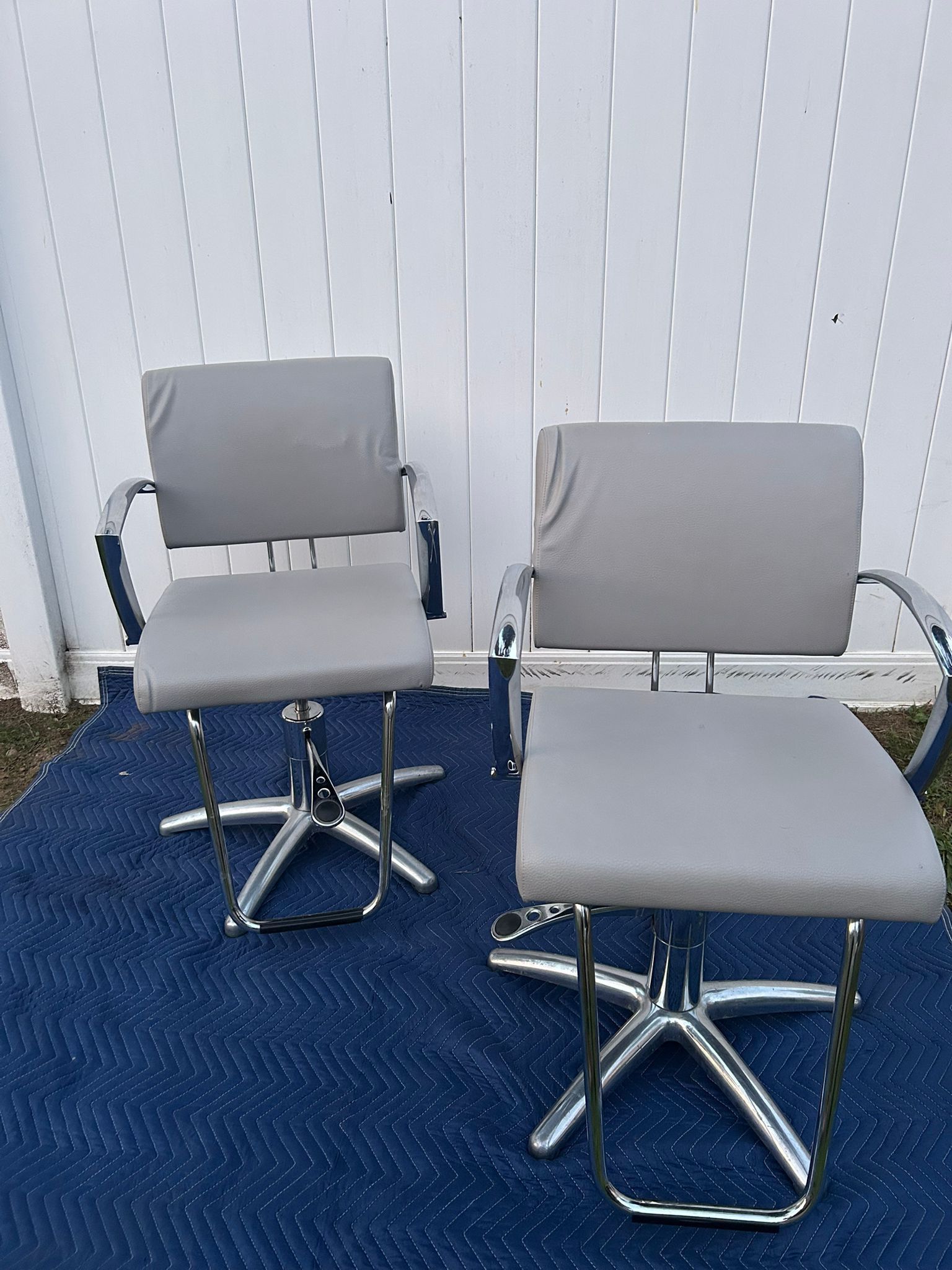 Beauty salon chair