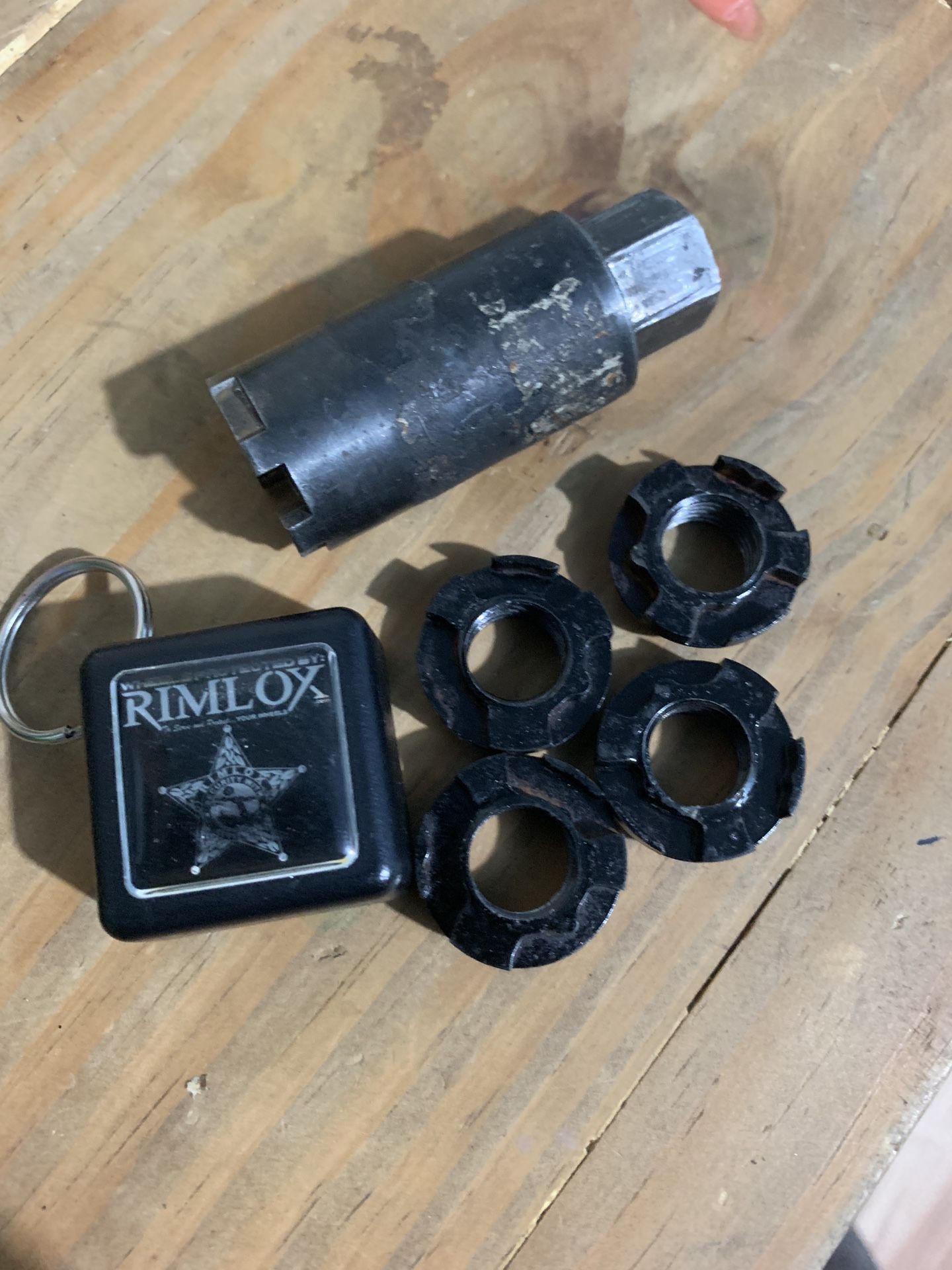 Rimlox wheel locks