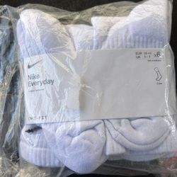 New Nike Socks Size Medium 6 Pairs