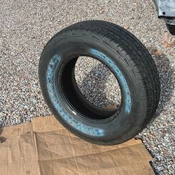 I Selling Only 1 Tire  New 235x75x16  Only $80