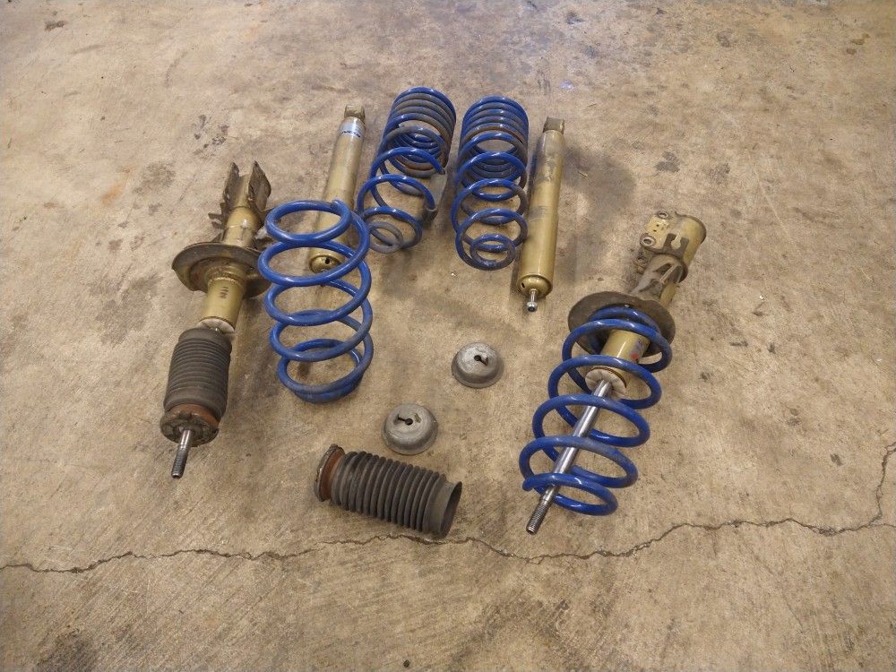 Volvo 850r 850 Lowering Springs And Koni Shocks