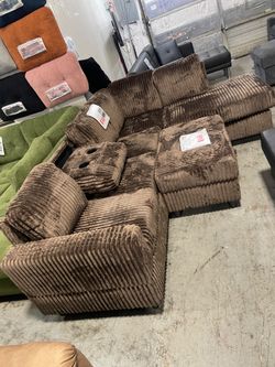 moca sectional