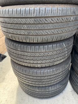 235/60r18 Bridgestone tires en excelentes condiciones de vida las 4