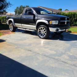 2003 Dodge Ram Hemi  5.7