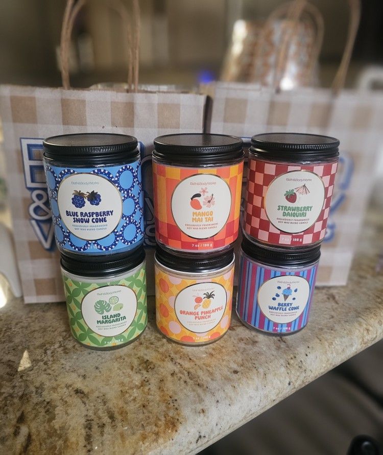 Bath & Body Works Single Week Candles
