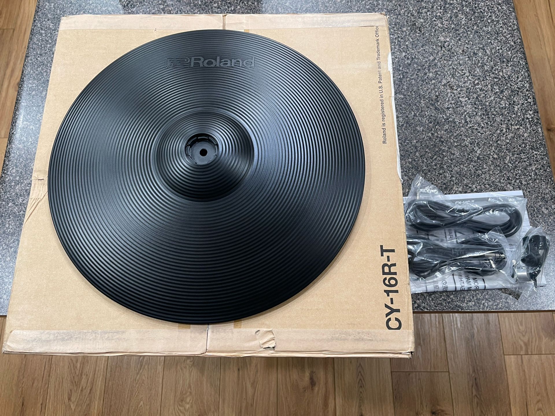 Roland CY16-R-T Thin 16” Electronic Cymbal Pad
