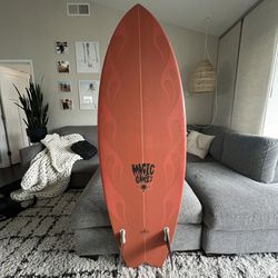 Fish Surfboard - 5’ 10” Magic Carpet 36.7L