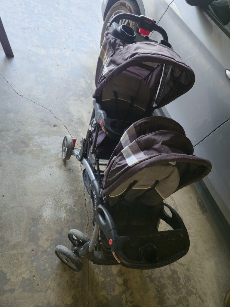 Double Stroller 