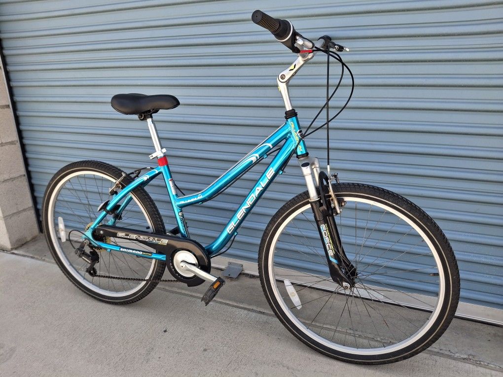 HYBRID BIKE 7 SPEEDS TIRE 26 SIZE M