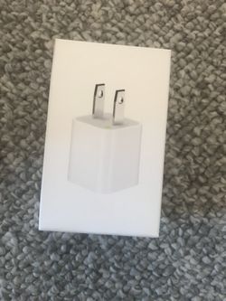 Power cube with 30 pin USB for iPhone