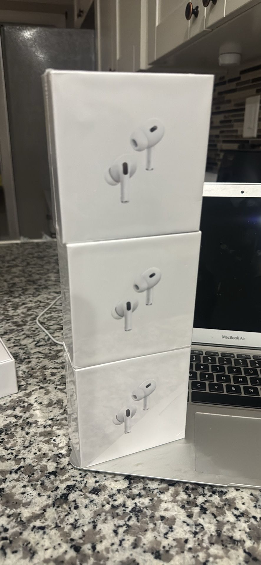 ⭐️New⭐️ AirPods 2nd Generation