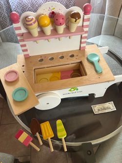 Ice cream wood toy