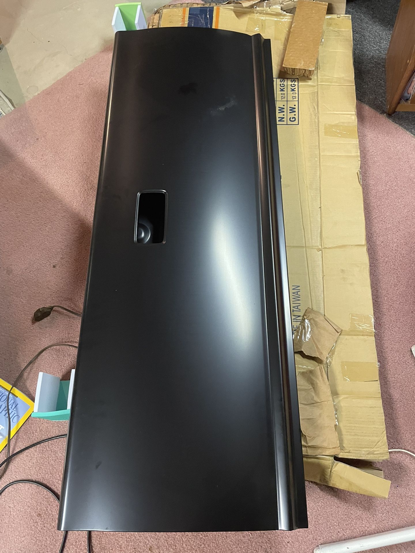 New S10 Tailgate 94-04 W/handle And Foglights