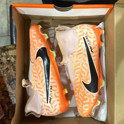 Nike Boys soccer cleats