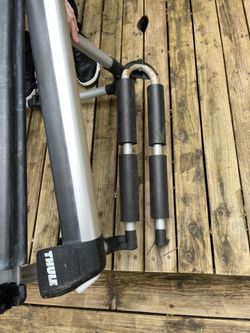 Thule 9033 tram hitch ski carrier for Sale in Bellevue WA OfferUp