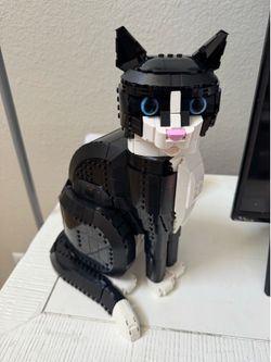 Lego Tuxedo Cat