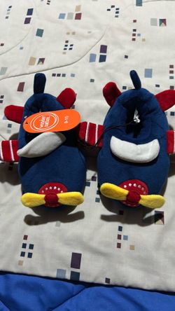 Little boys 910 slippers new airplanes