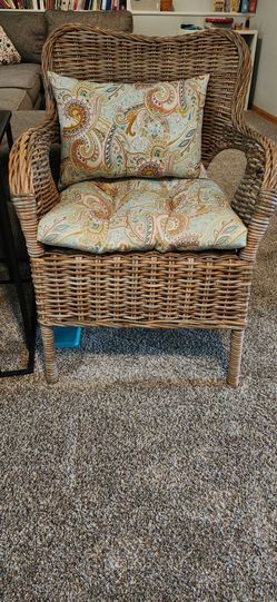 Wicker Accent Chairs with Cushions – Set of 2