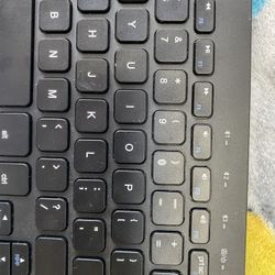 Bluetooth keyboard 