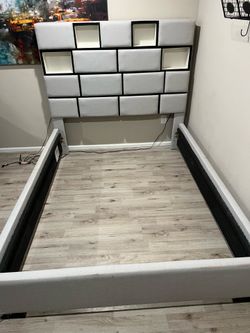 Queen bed