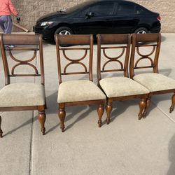 4 Beautiful Dinner Chairs 