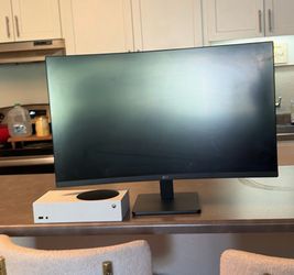 Xbox series s and monitor