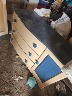 Dresser