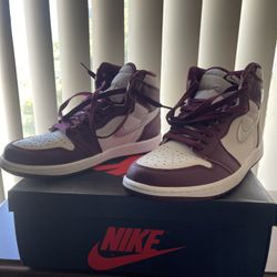 Air Jordan 1 Retro (Bordeaux)