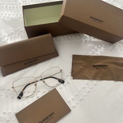Women’s prescription glasses