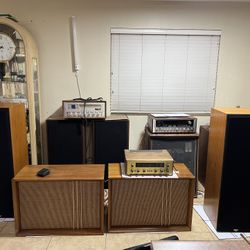 Klipsch KLF 30 Speakers